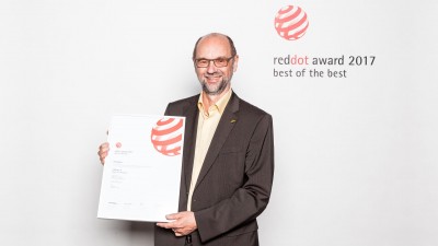 Zum Preis gehört natürlich auch eine Urkunde, auf die wir sehr stolz sind. © Red Dot GmbH &amp; Co. KG