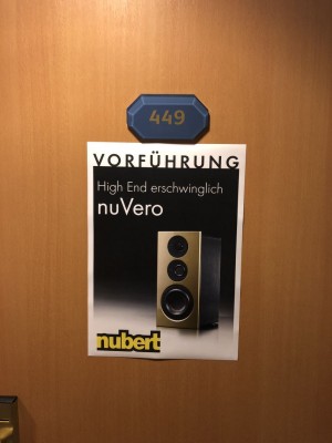Unsere kleine nuVero 140 plakatiert.