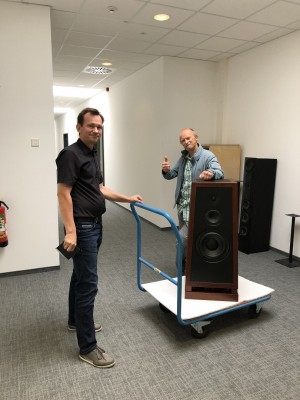 Herr Eder hatte bereits vor über 35 Jahren das Original nuPyramide 707 gekauft und daher haben wir uns für ihn speziell etwas besonderes überlegt.