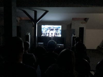 Foto 17.11.18, 17 14 39.jpg (3.55 MiB) 5154 mal betrachtet Im Kino begeisterte "Tron"
