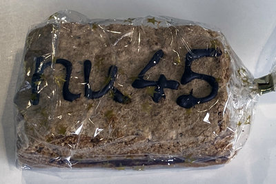 nu45-100120121722-nuuuusecke.jpg (505.86 KiB) 1545 mal betrachtet ... sind sogenannte nuSsecken :mrgreen: