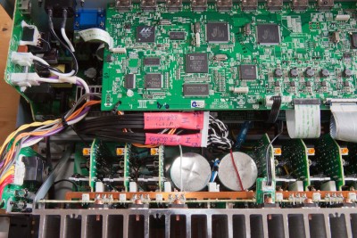 TX-NR818_Auftrenn_Adapter_Innen_s.jpg (507.22 KiB) 5202 mal betrachtet TX-NR818 Auftrenn Adapter Innen