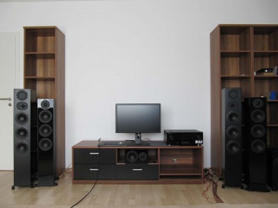 NuBox 511 vs NuLine 284.jpg (90.69 KiB) 601 mal betrachtet Versuchsaufbau (einer von vielen!)