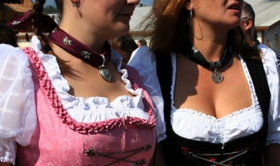 Bildschirmfoto 2013-08-31 um 20.59.54.jpg (87.96 KiB) 573 mal betrachtet ErFährtNachBayernWegenDerBergeUndTäler