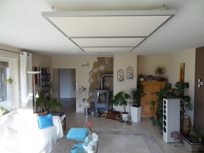 Bild kleiner.jpg (196.79 KiB) 544 mal betrachtet Seitenansicht , man sieht jetzt noch das Kabel vom Deckenauslass was nachher wohl nicht mehr sichtbar ist , wenn die Beleuchtung angeschlossen ist