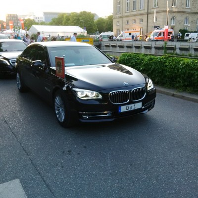 IMG_20150603_203114 - Kopie.jpg (501.54 KiB) 715 mal betrachtet Staatskarosse